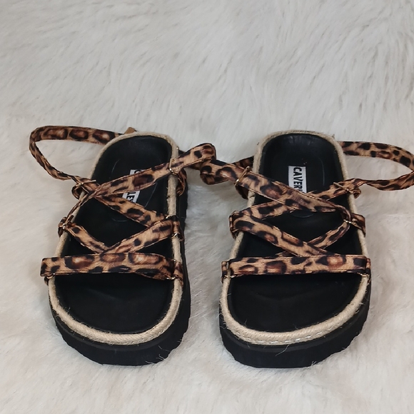 Caverley Chase Water Resistant Leopard Print Women's Sandals Sz 37 - Picture 1 of 9
